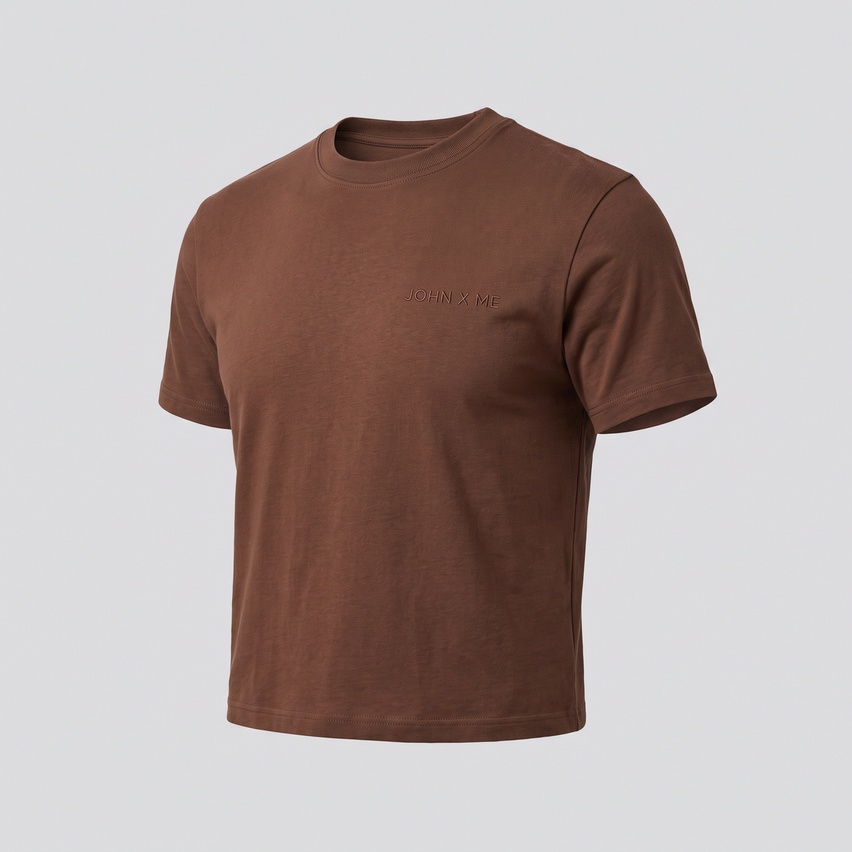 T-shirt slim, brun, vue de trois-quarts — John x Me